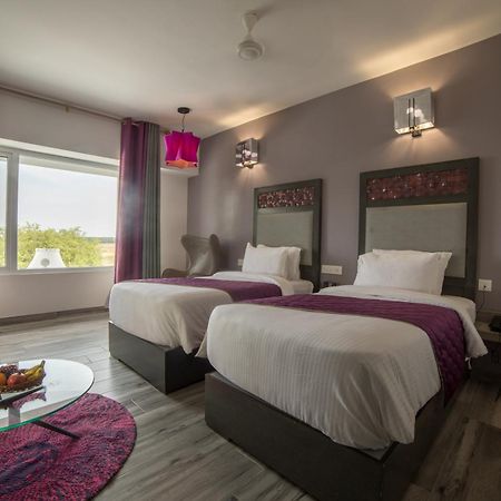 Hotel Visakka Palani Экстерьер фото