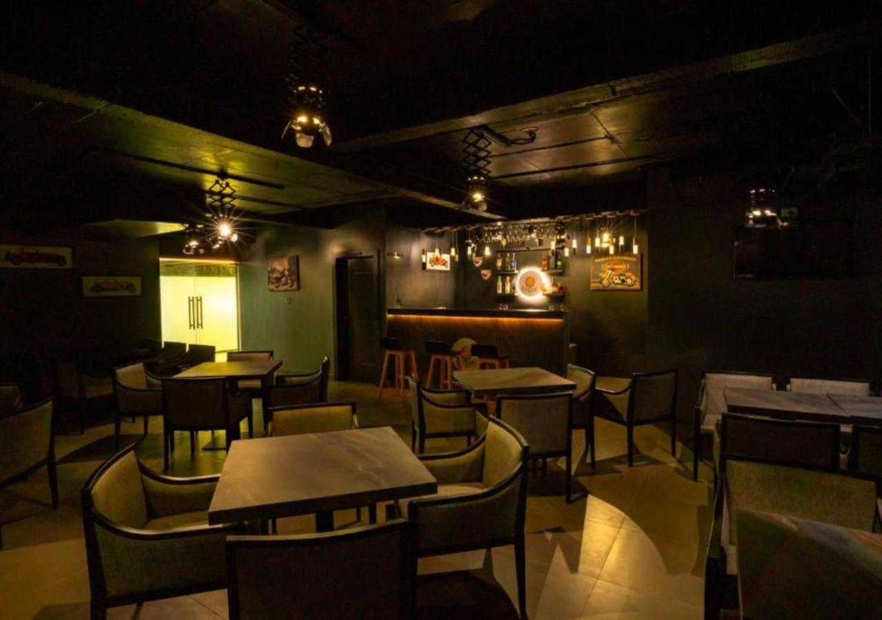Hotel Visakka Palani Экстерьер фото